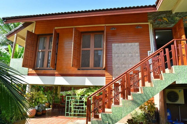 picture FOR RENT  HOUSE PROPERTY  90000 BAHT per MONTH - 7/36