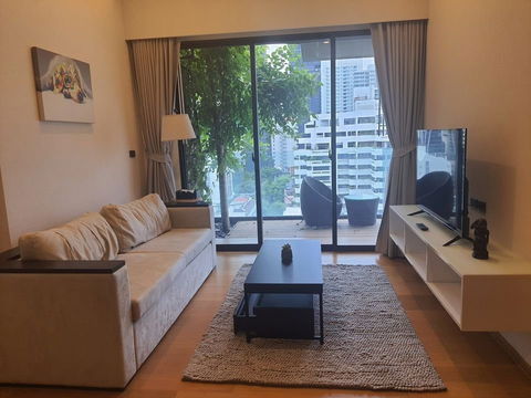 Condo for rent: Siamese Exclusive Sukhumvit 31, ready to move in. If interested, contact Line @goodmanpro or call 0999029192.