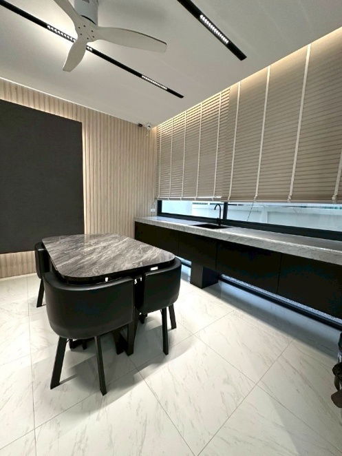 picture ✨Luxury Modern Home for Rent✨ Prime area at Huai Khwang - 6/20