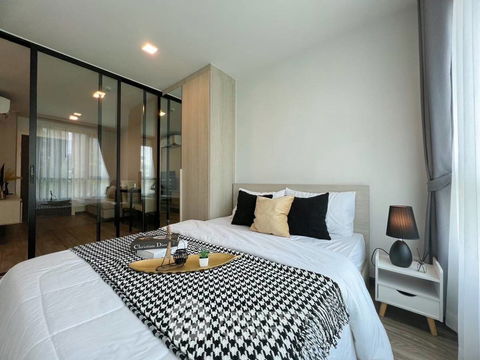 1-BR Condo at The Collect Ratchada 32 in Chan Kasem (ID 2245840)