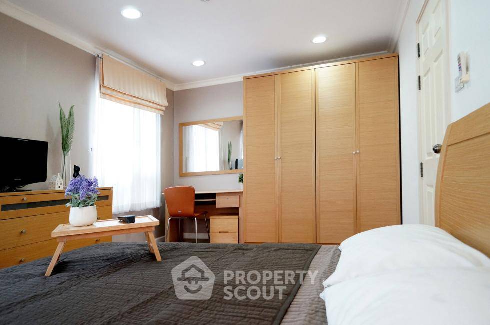 picture 2-BR Condo at Lumpini Suite Sukhumvit 41 near BTS Phrom Phong (ID 510263) - 9/13