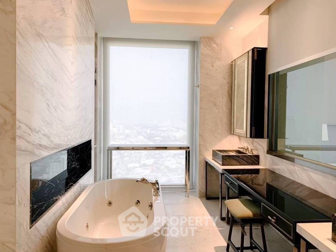 picture 3-BR Condo at The Residences At Mandarin Oriental, Bangkok near BTS Saphan Taksin (ID 1916817) - 11/21