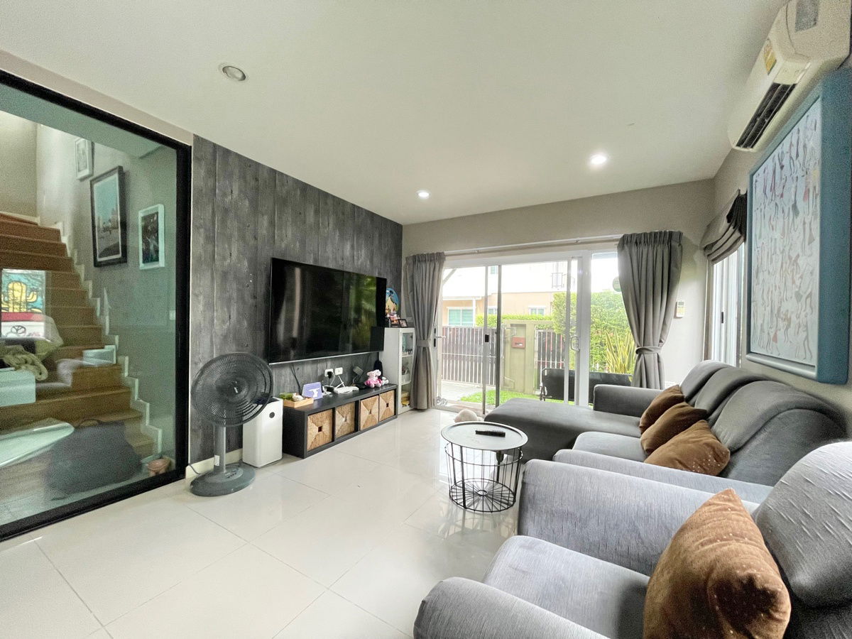 picture Passorn Prestige Pattanakarn 38 for sale, private zone and potential location - 10/25