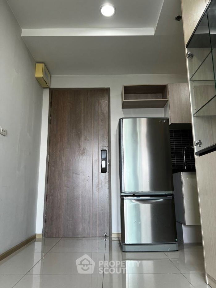 picture 1-BR Condo at Fuse Miti Sutthisan Ratchada near MRT Sutthisan (ID 740893) - 4/10