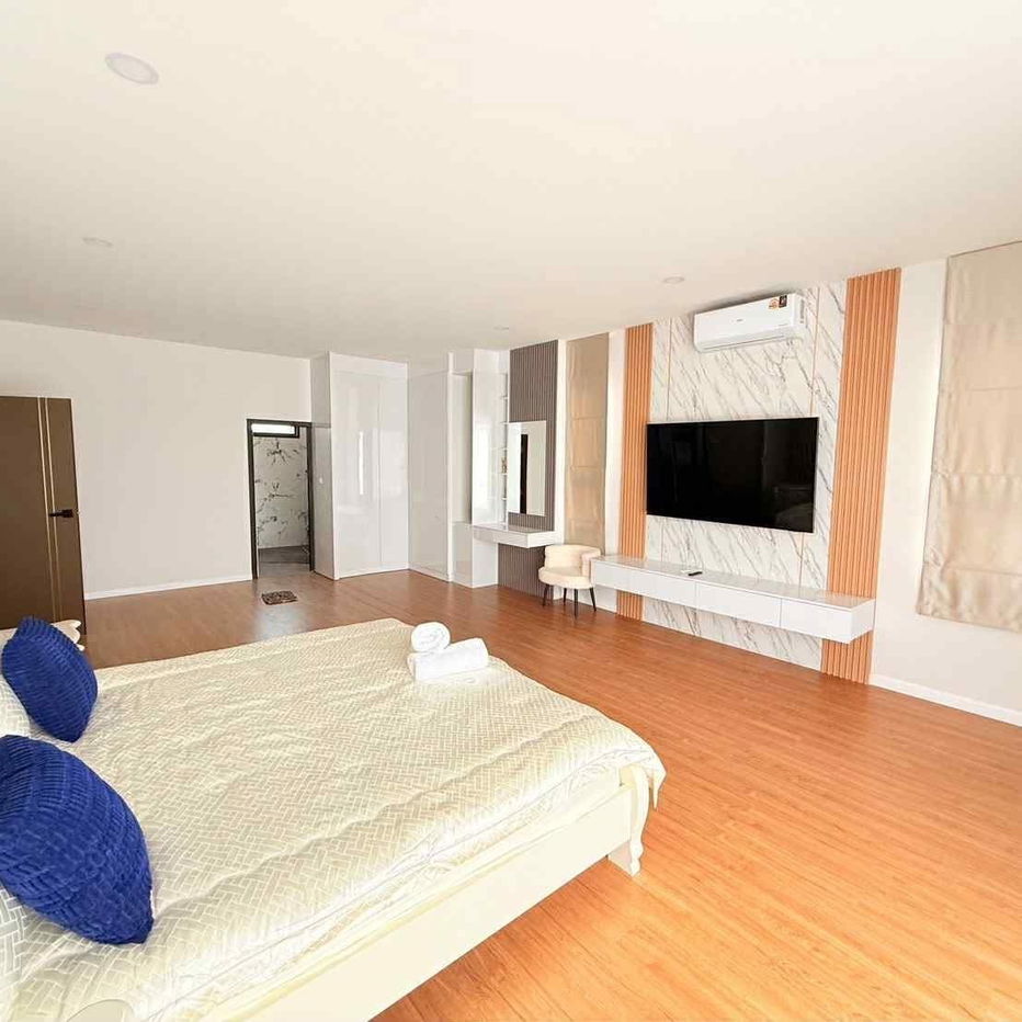 picture Two-storey detached house for sale near the sea, brand new pool villa, hard to find - 4/13