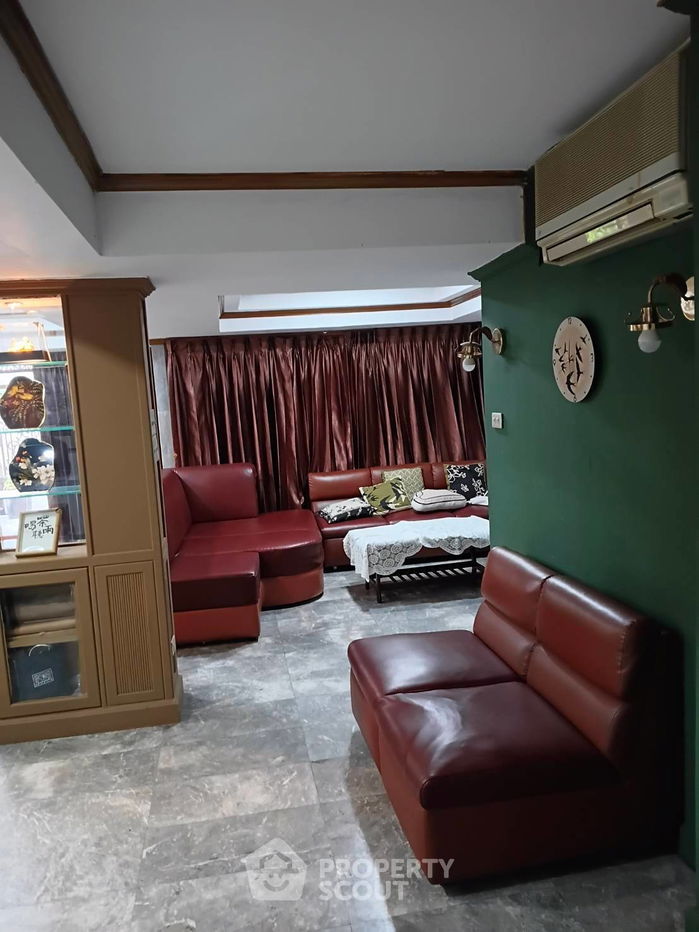 รูป ทาวน์เฮาท์ 5-ห้องนอน ใกล้ BTS เอกมัย (ID 2245158) - รูปที่ 3/30