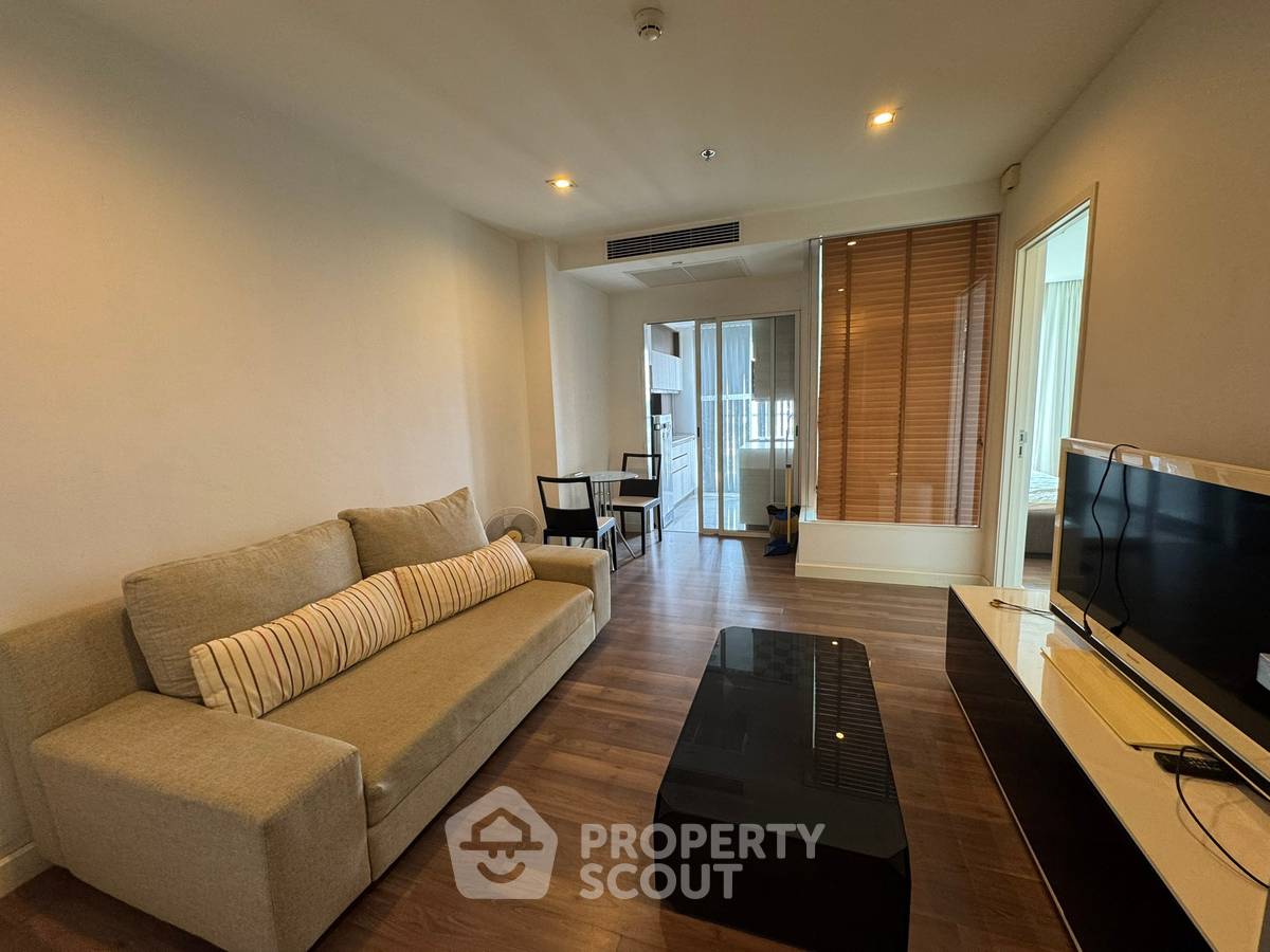 picture 1-BR Condo at The Room Sathorn-Taksin near BTS Pho Nimit (ID 2070059) - 1/18