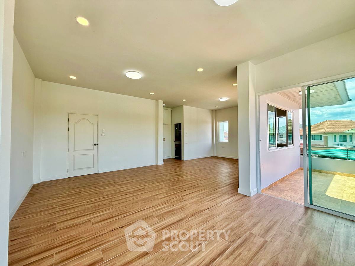 picture 5-BR House in Sala Thammasop (ID 2242501) - 20/29