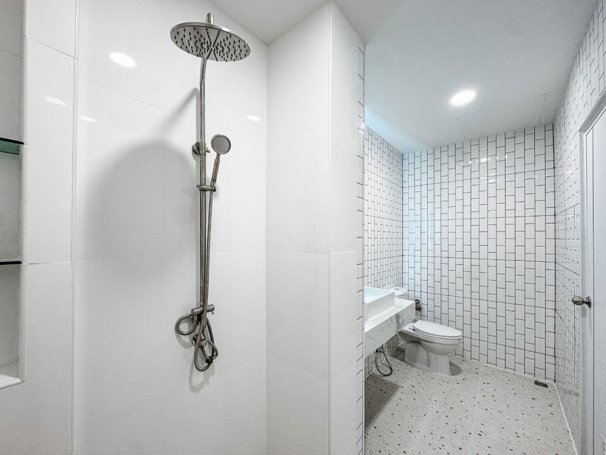 picture 🔥💥 Urgent Sale! Newly Renovated Townhome in 84 Mansion, Prime Location, Ready to Move In – Only 900 m. from MRT Lat Phrao 71 - 28/29