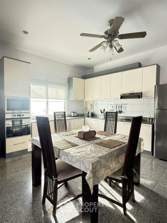 picture 3-BR Villa at Wararom Village Khao Tao in Wang Phong (ID 2244574) - 7/10