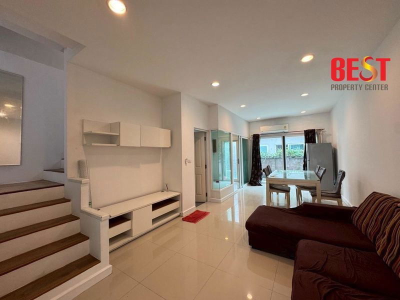 picture Ready to Move In! 3-Storey Townhome in Greenwich Ramintra – Top Location & Full Furnishing - 4/18