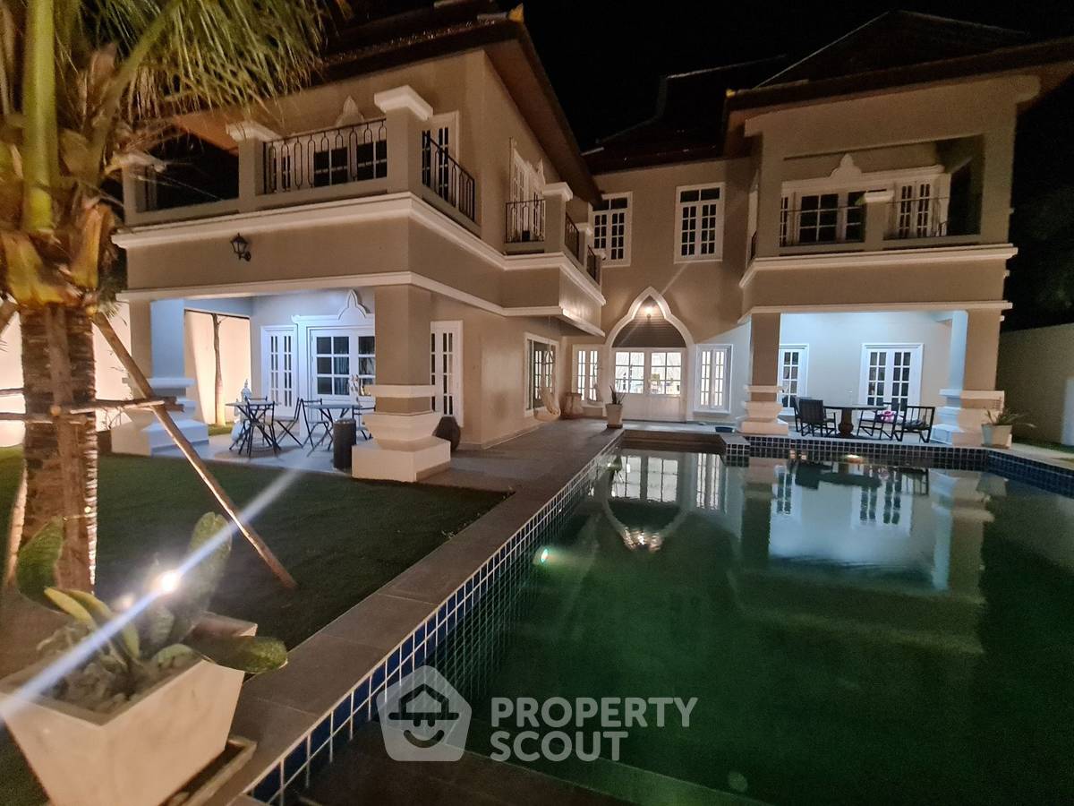 รูป บ้าน 6-ห้องนอน ที่ เทมเปิลเลควิลล่า ใกล้ เมืองพัทยา (ID 2245741) - รูปที่ 20/28