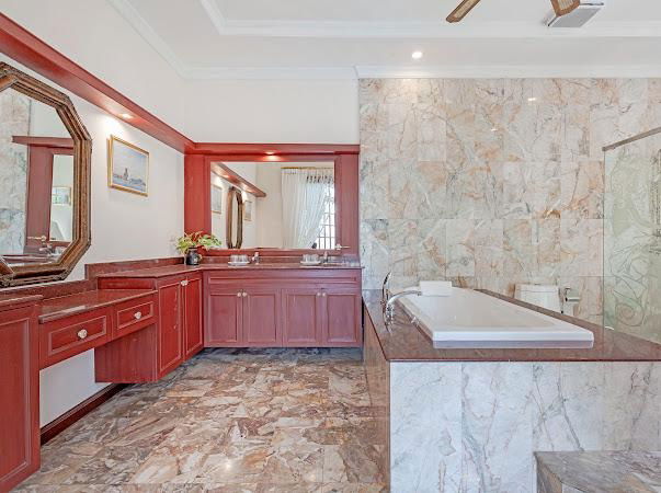 picture pool villa for sale 5 bedroom 6 bathroom - 13/23