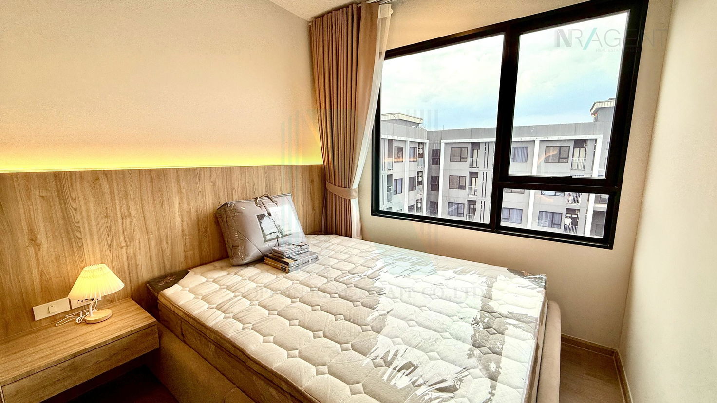 picture For Rent Condo CHEWATHAI PINKLAO Building , Floor 12,1 bed room, Room size 29.11 sqm - 7/8