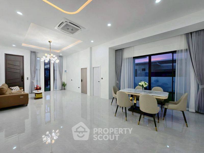 picture 3-BR House close to Pattaya (ID 2095784) - 16/20