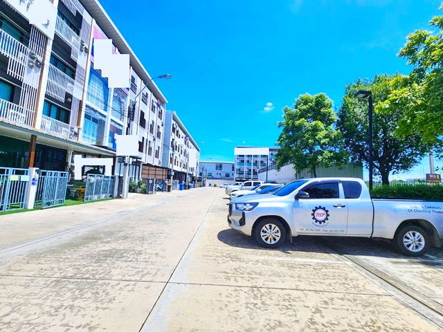 รูป วงแหวน รามอินทรา รถไฟฟ้าคู้บอน 2.8 กม. ถูกที่สุด หน้ากว้าง 5.8 ม. ให้เช่า โฮมออฟฟิศ พาร์ค 4ชั้น เลิศหล้า เกษตร-นวมินทร์ 3.9 กม.แอร์ครบ - รูปที่ 1/8