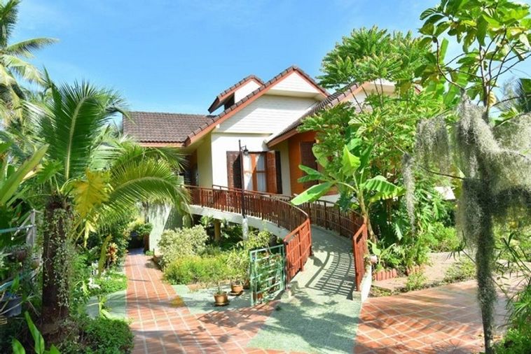 ขายที่ดินพร้อมบ้านเดี่ยว บ้านริมคลอง ต.ท่าคา อ.อัมพวา สมุทรสงคราม 353.2 ตร.ว ใกล้ตลาดท่าคา บ้านพร้อมเฟอร์นิเจอร์ เข้าอยู่ได้ทันที