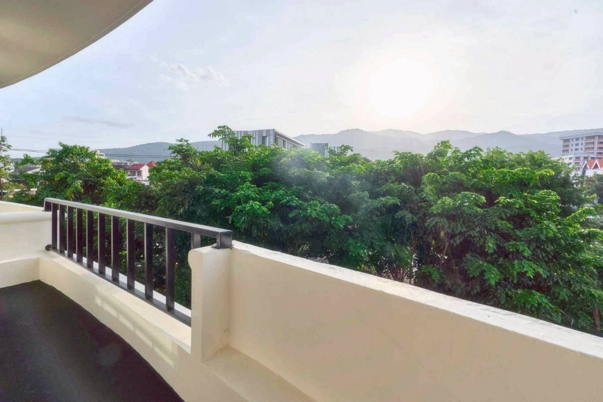picture Cozy Room with Mountain View  For Sale! Chomdoi Condo - 18/19