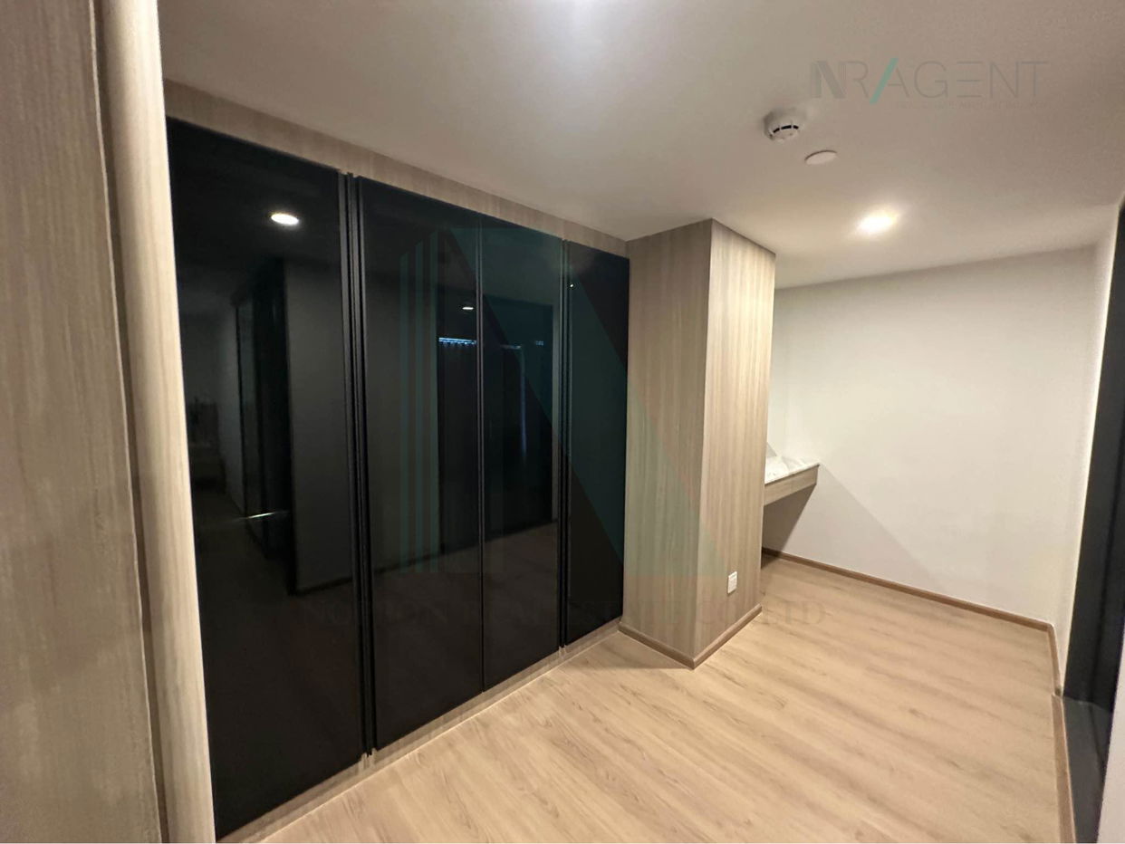 รูป ให้เช่าคอนโด ไลฟ์ พระราม 4-อโศก อาคาร 1 ชั้น 33 Duplex 3 ห้องนอน ขนาด 90 ตรม ใกล้ ใกล้ MRT ศูนย์การประชุมแห่งชาติสิริกิติ์ - รูปที่ 6/8