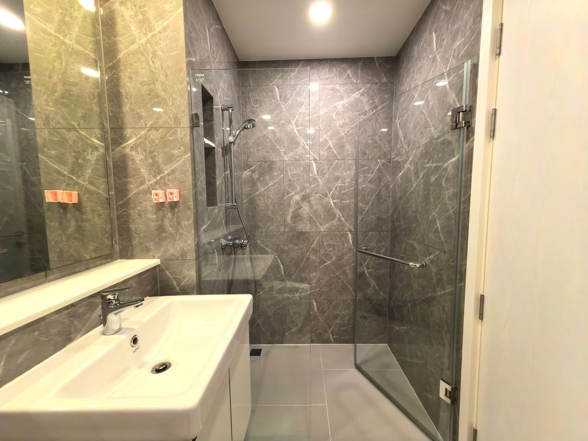 picture 🔥 Brand New! Fully Built-in, Steps from BTS Ratchayothin – Amazing Deal at Mazarine! 🔥 - 5/7