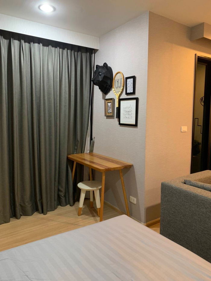 picture TB9R213 The Base Rama 9 Studio 26 sqm. 24 FL. 10,000 baht 064-959-8900 - 6/13