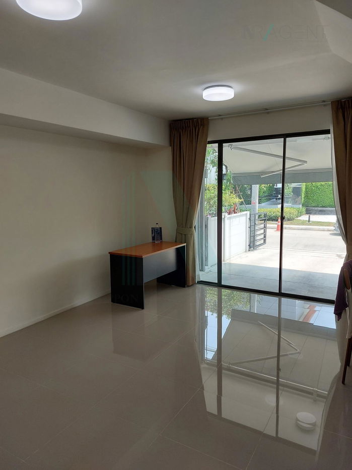 picture 🔺 For Sell Town house PLENO RAMINTRA 2-story 3 bedroom 2 bathroom - 1/8