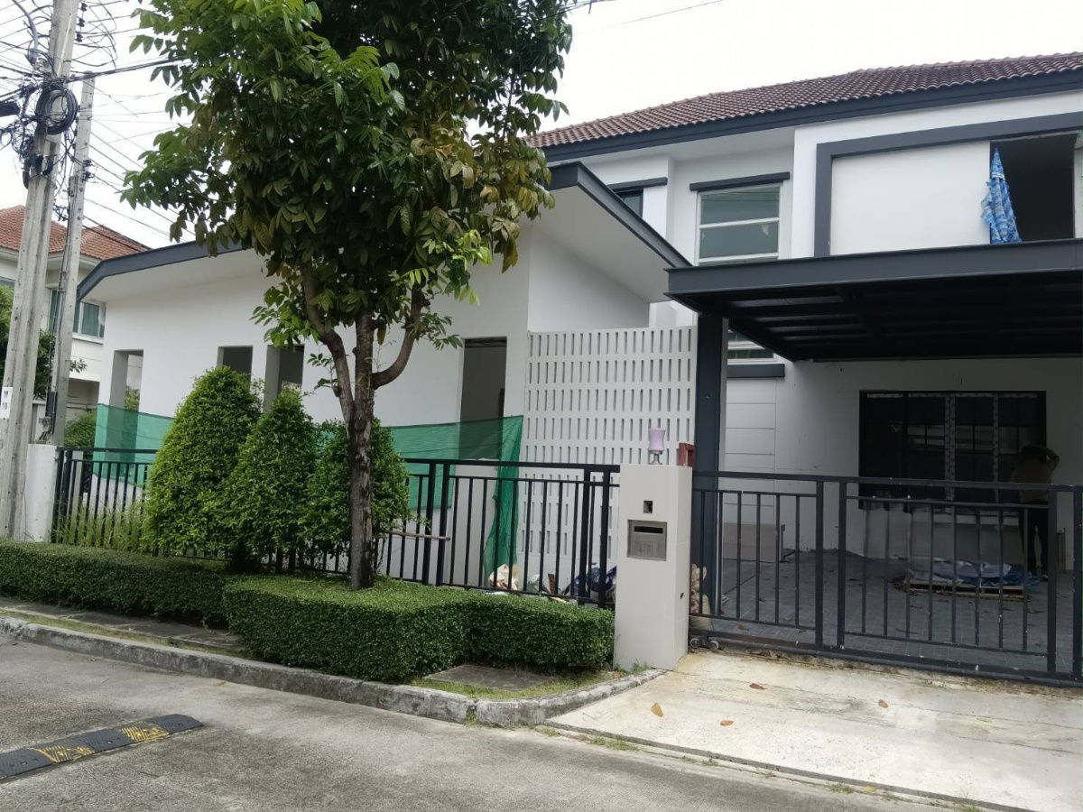 รูป ราคาถูกที่สุดในโครงการ! ขายบ้านเดี่ยว ไลฟ์ บางกอก บูเลอวาร์ด วงแหวนอ่อนนุช 1 *หลังมุม รีโนเวทต่อเติมแล้ว 70% สามารถทำออฟฟิศได้ Line ID: @ppagent - รูปที่ 4/23