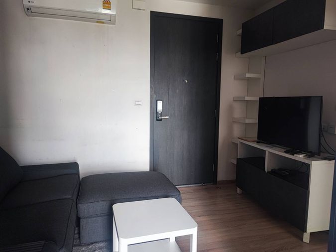 ว่างพร้อมอยู่ Base garden. 1นอน 34ตรม. Line id: @pfagent