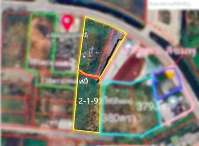 picture BTS KhuKhot only 1.7 km. Land for rent filled in with shop building 2 rai 1 ngan 10 sqwa. 3,640 sq.m - 6/8