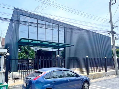BTS Udomsuk 1.2km. Opposite BITEC Bangna 5500m. Warehouse with 2-story office for rent 392 sq.m