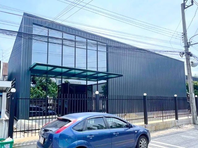 picture BTS Udomsuk 1.2km. Opposite BITEC Bangna 5500m. Warehouse with 2-story office for rent 392 sq.m - 1/8
