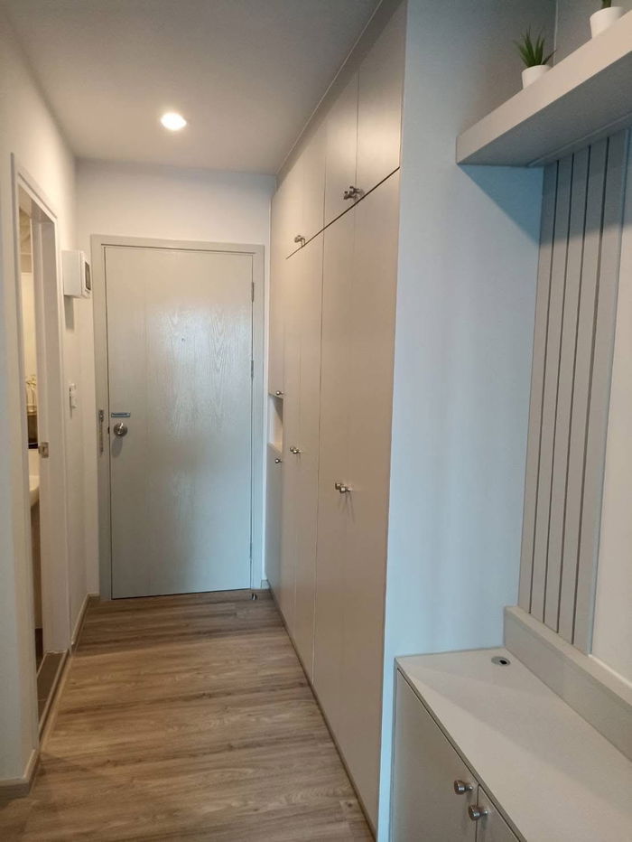 picture Forrent Regent Bangna Condominiums - 4/8