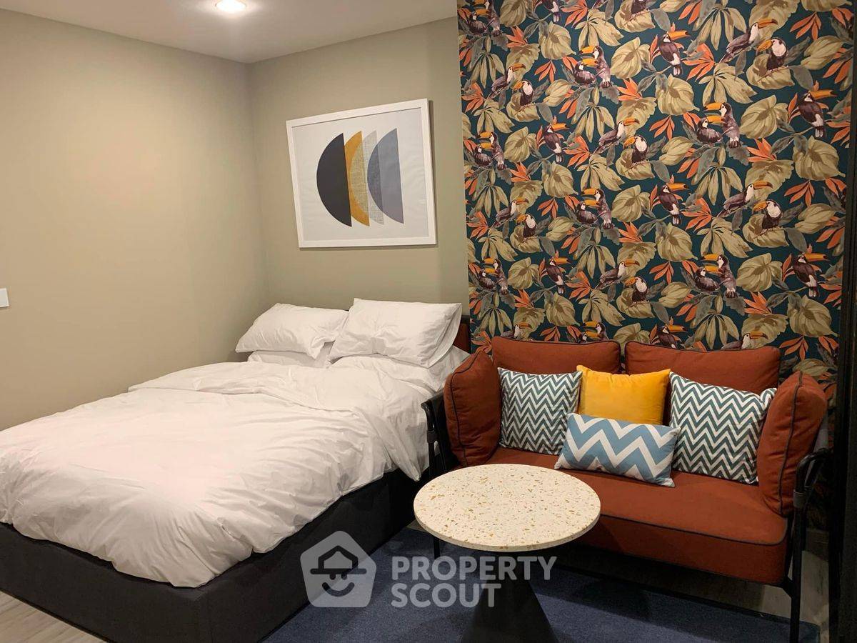 picture Studio Condo at XT Huaikhwang near MRT Huai Khwang (ID 2095207) - 1/11