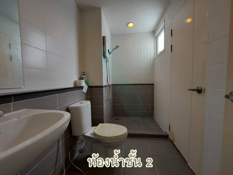 picture 📌 For Rent 3-story Townhouse BAAN KLANG MUANG SUANLUANG 3 bedroom 3 bathroom - 8/8