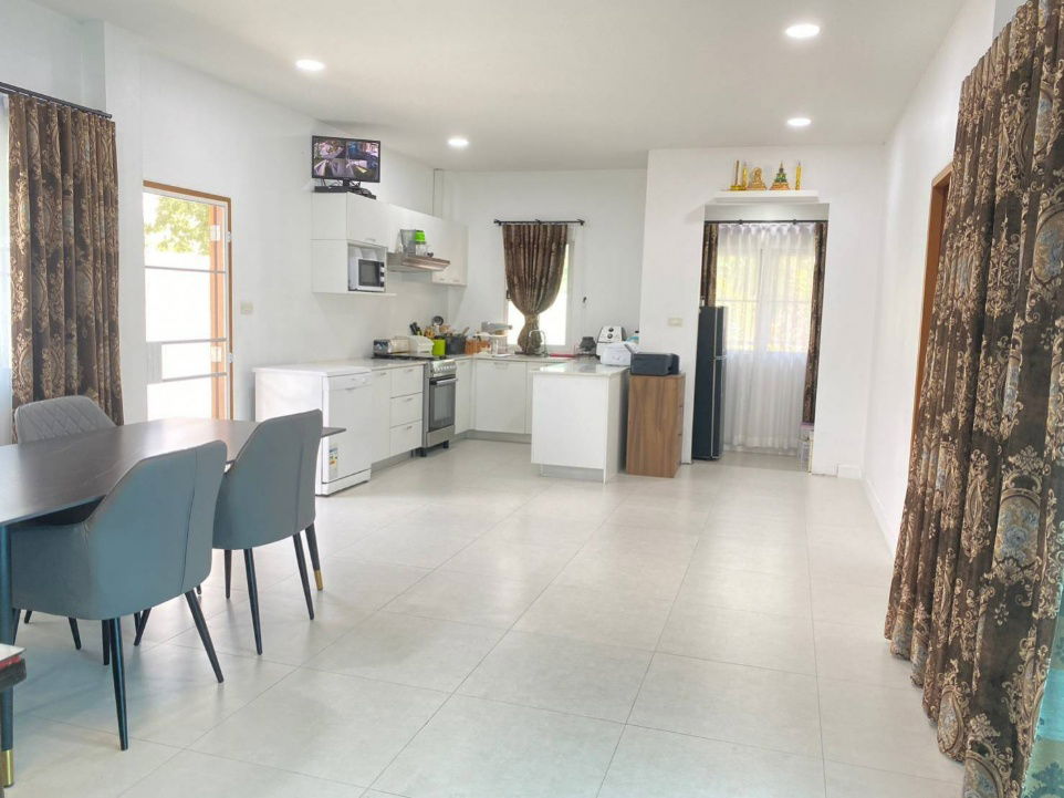 picture Pool villa house for sale in moobaan wangtan price 4.29 mb. - 5/12