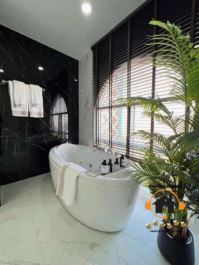 picture Penthouse for Sale – Grand Caribbean Condo Resort, Pattaya - 13/24