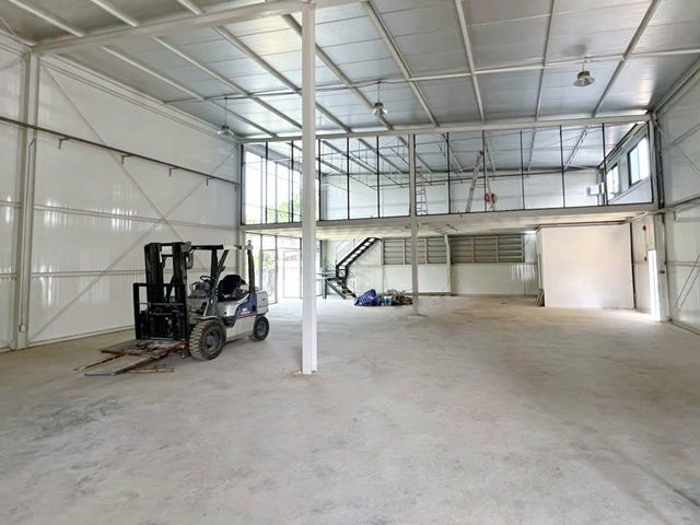 picture BTS Udomsuk 1.2km. Opposite BITEC Bangna 5500m. Warehouse with 2-story office for rent 392 sq.m - 4/8