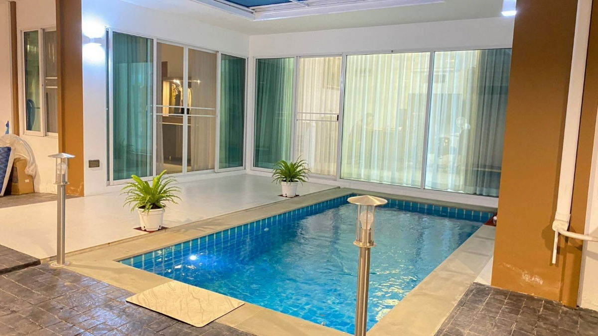 picture Pool villa house for sale in moobaan wangtan price 4.29 mb. - 2/12
