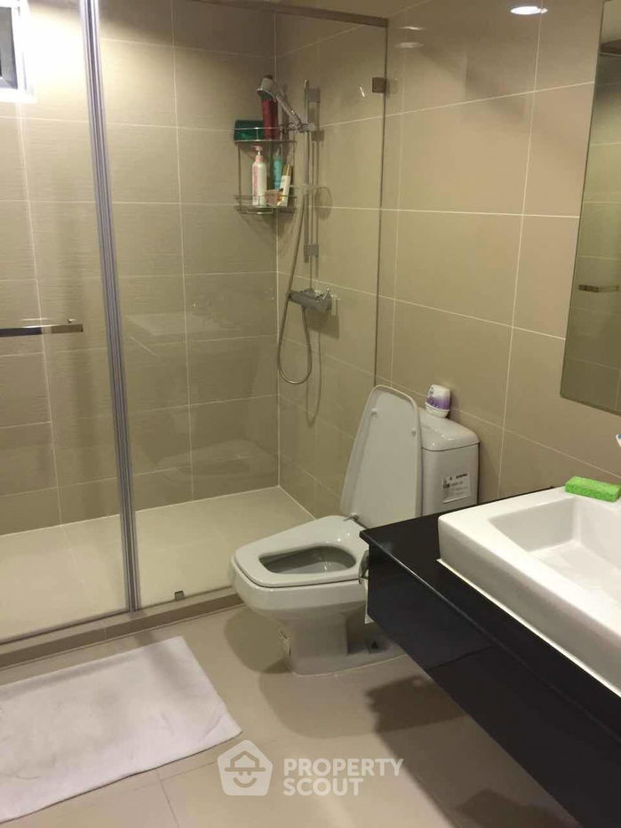 picture 2-BR Condo at Belle Grand Rama 9 near MRT Phra Ram 9 (ID 882079) - 4/8