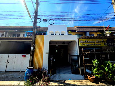 ทาวน์โฮม เขตคลองสามวา : ทาวน์เฮาส์ 2 ชั้น หทัยราษฎร์ รีโนเวทใหม่ ทำเลดี หลังบ้านไม่ติดใคร
