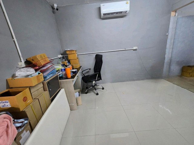 picture FOR RENT  WAREHOUSE PROPERTY  45000 BAHT per MONTH - 7/8