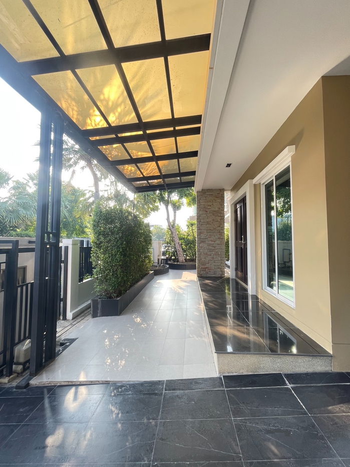 picture Two-storey house for sale in Grand Bangkok Boulevard Rama 9 – Srinakarin Project - 3/15