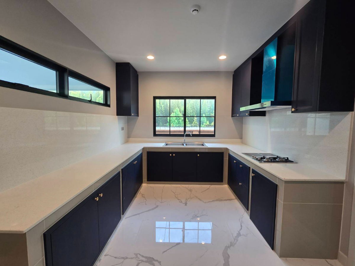 รูป 281 sq.m.  with 4 bedrooms Setthasiri Bangna–Suvarnabhumi - รูปที่ 7/17