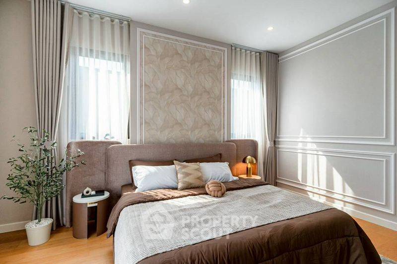 picture 5-BR House at CINQ ROYAL Krungthep Kreetha in Saphan Sung (ID 2248691) - 9/20
