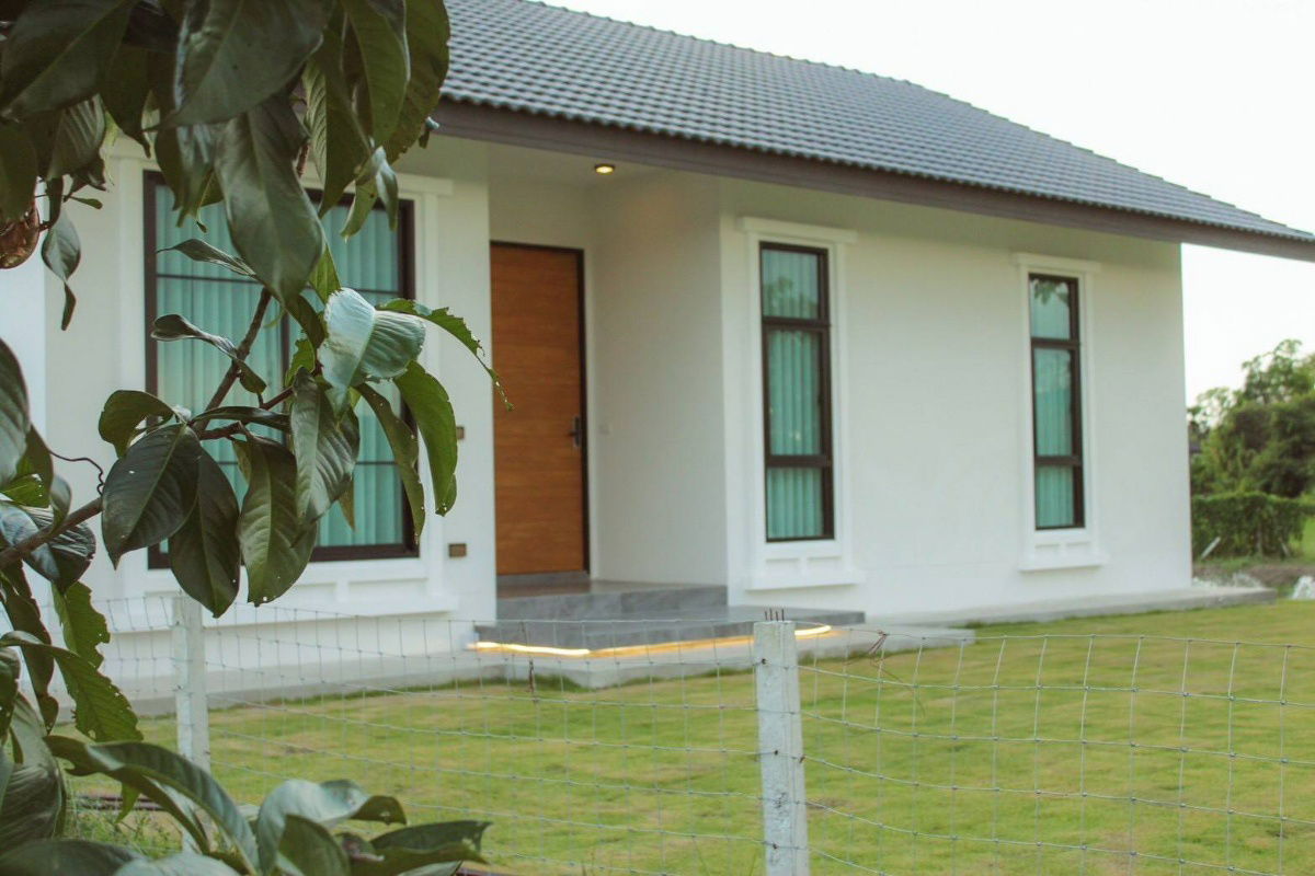 picture House for sale land size  1 rai , near maekeu market 3.5 km. - 2/8