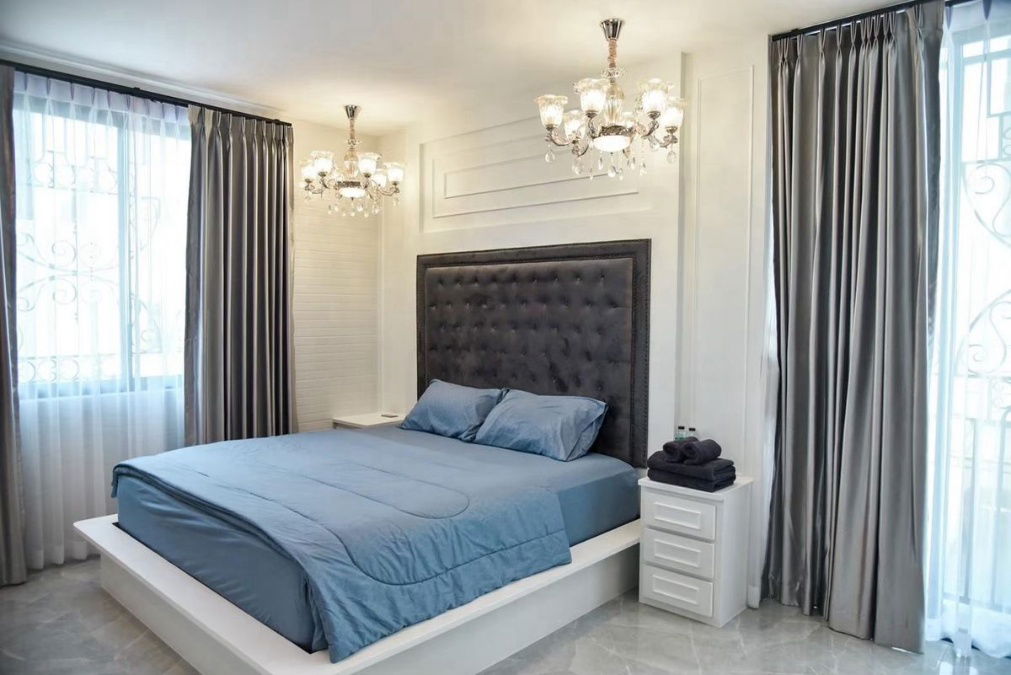 รูป UK06-007 ให้เช่า Pool Villa สุดหรู ใจกลางอมตะนคร  70,000 บาท/เดือน | ขาย 35 ล้าน - รูปที่ 5/20