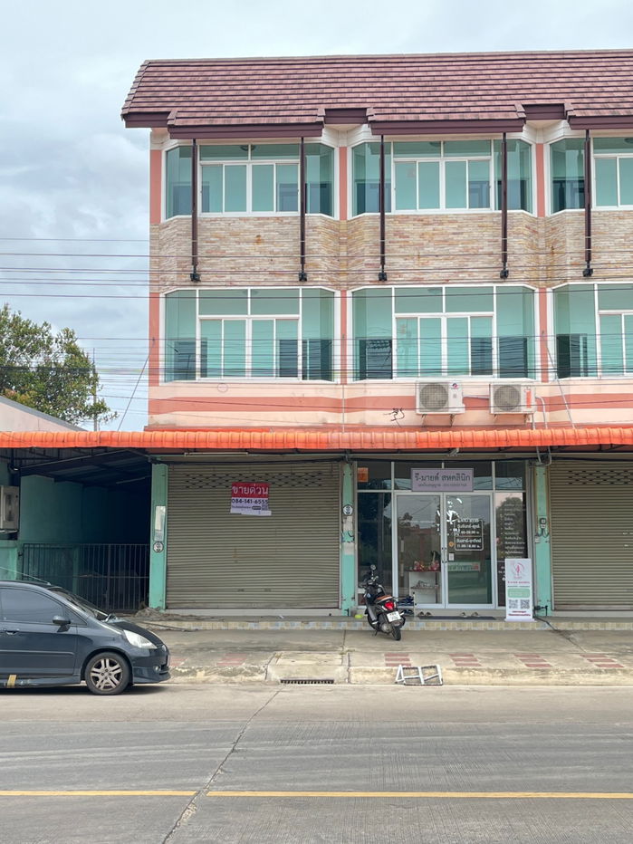 รูป ขายด่วน! อาคารภาณิชย์ 3 ชั้น ติดถนนใหญ่ เกาะโพธิ์ – ท่าบุญมี ต.ท่าบุญมี อ.เกาะจันทร์ จ.ชลบุรี - รูปที่ 10/13