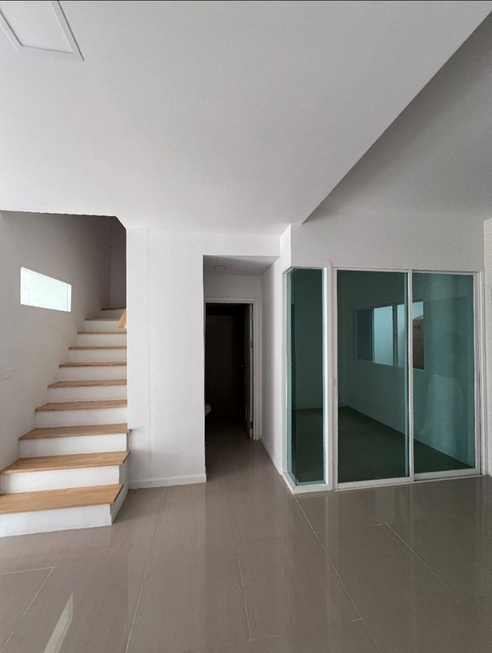 picture Two-storey townhouse for sale in Pruksa Ville Ramkhamhaeng–Outer Ring, Saphan Sung, Bangkok - 9/13