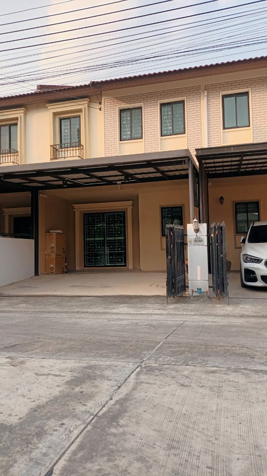 picture Two-storey townhouse for sale in Pruksa Ville Ramkhamhaeng 109, Saphan Sung, Bangkok - 7/14
