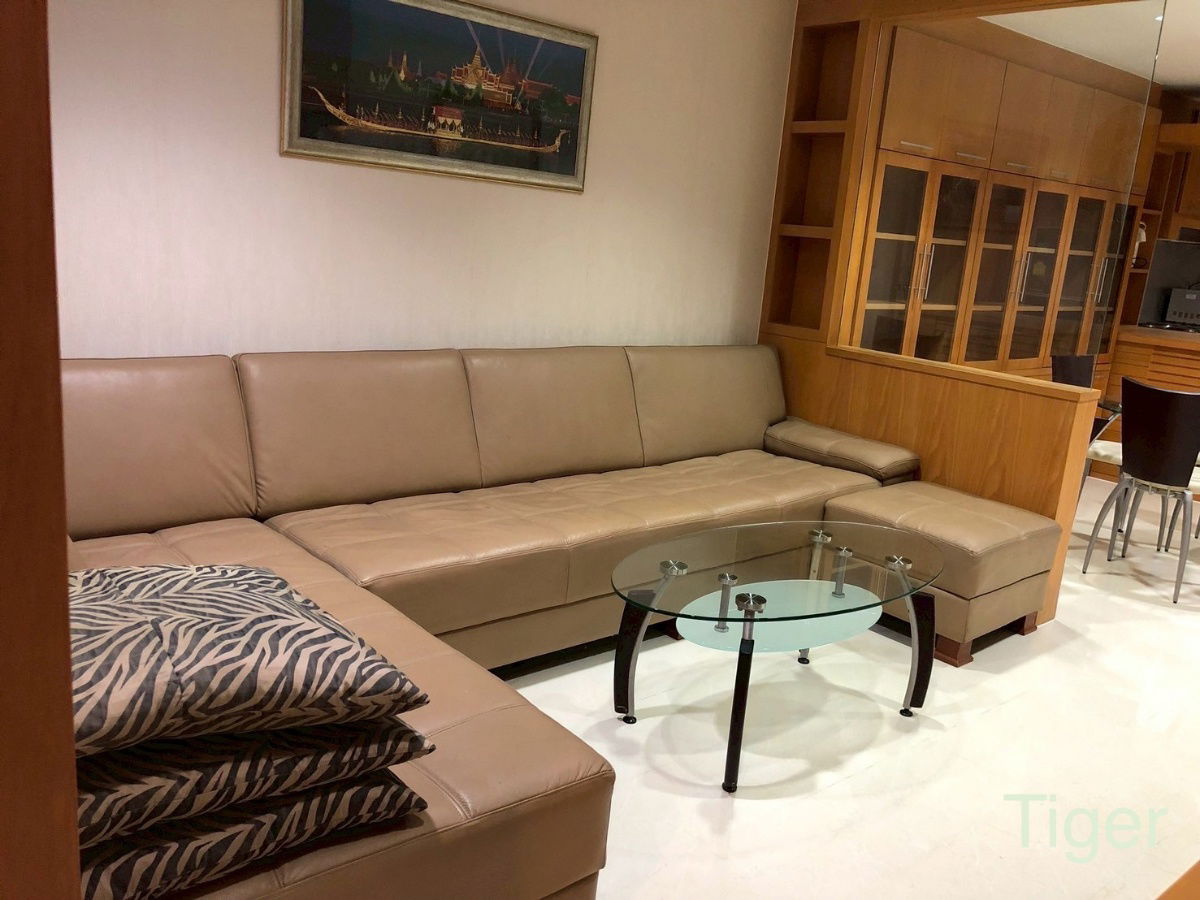 รูป ขายโดยตรงเจ้าของ ราคาถูก  state tower silom bangkok Tel.0989807696.  - รูปที่ 4/13